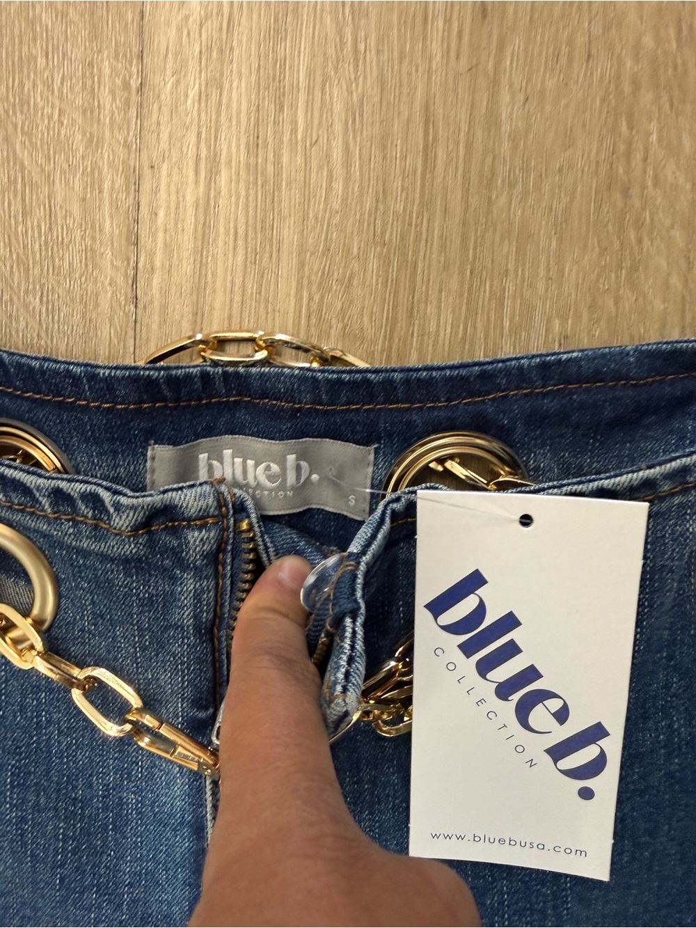 NWT Gold Belted Wide Leg Denim Jeans Sz S - Picture 5 of 5